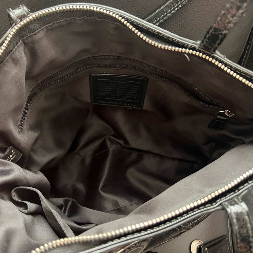 Coach Black Vinyl Shoulder Bag - Picture 7 of 7